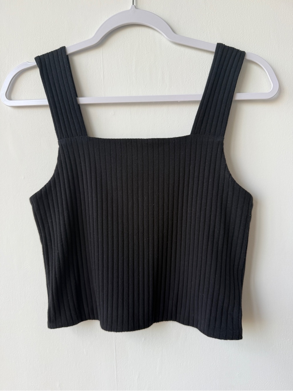American Eagle Black Ribbed Cropped Tank Top Womens M